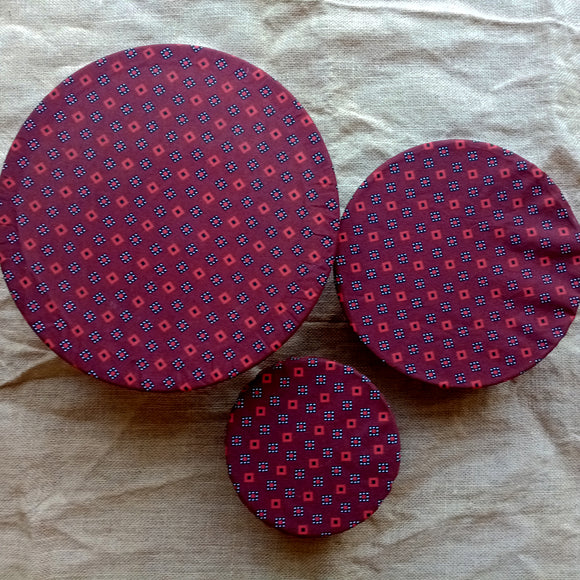 Shweshe Red bowl cover set